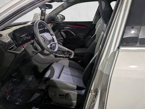 New 2025 Audi Q5 Premium Plus image 4