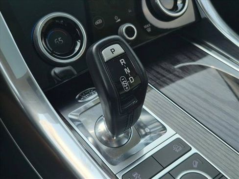 Used 2018 Land Rover Range Rover Sport HSE AWD/4WD image 19
