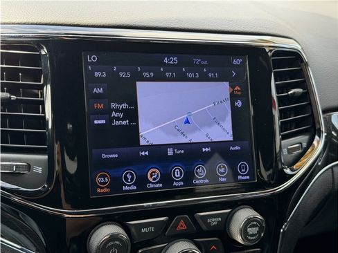 Used 2019 Jeep Grand Cherokee Trailhawk w/ Trailhawk Luxury Group AWD/4WD image 52