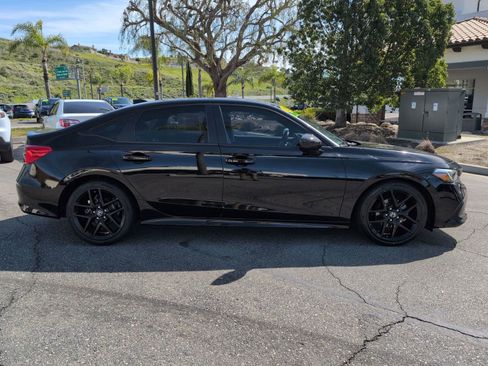 Used 2023 Honda Civic Sport image 6