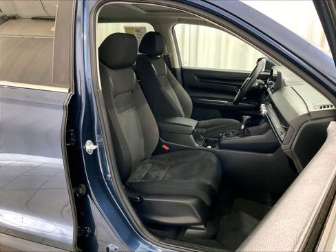 Used 2024 Honda CR-V EX image 11