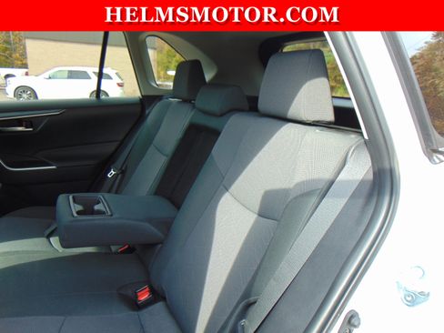 Used 2025 Toyota RAV4 XLE image 25