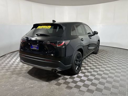 Used 2025 Honda HR-V Sport image 8