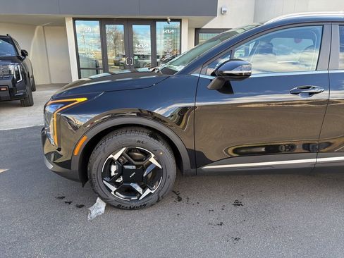 New 2026 Kia Sportage EX image 10