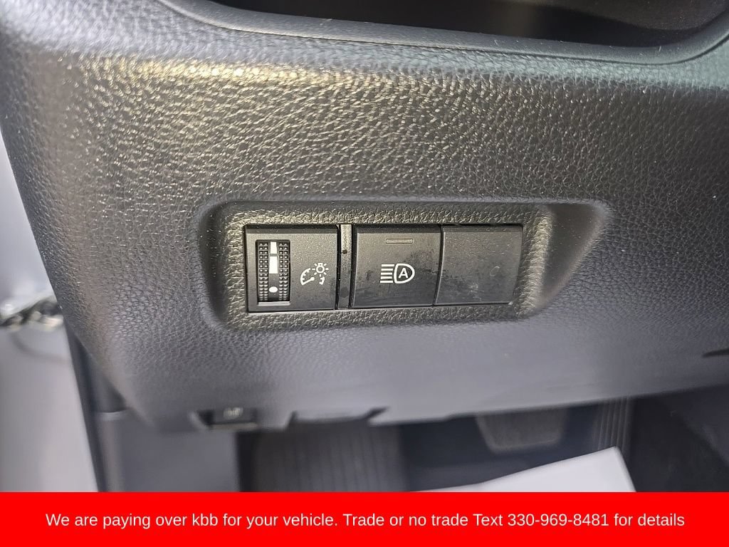Used 2023 Toyota RAV4 LE AWD/4WD image 11