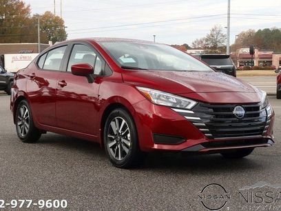 New 2025 Nissan Versa SV w/ Trunk Package