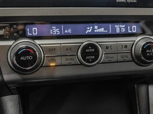 Used 2017 Subaru Outback 3.6R Limited AWD/4WD image 27