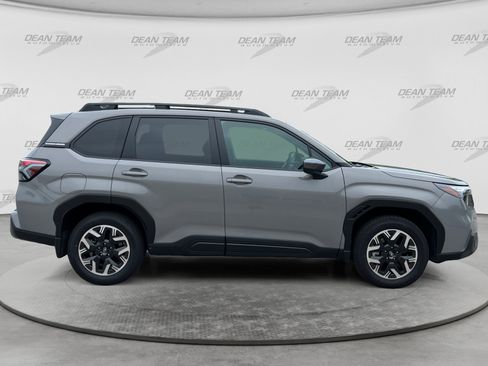 Certified 2026 Subaru Forester Premium w/ Base/Premium Package AWD/4WD image 8