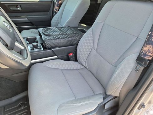 Used 2022 Toyota Tundra SR5 w/ TRD Off-Road Package AWD/4WD image 28