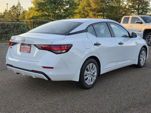 New 2025 Nissan Sentra S image 4