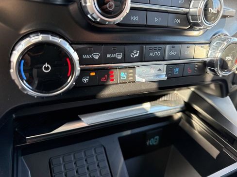 Used 2024 Ford F250 Limited image 24