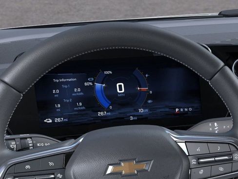 New 2026 Chevrolet Equinox EV LT image 18