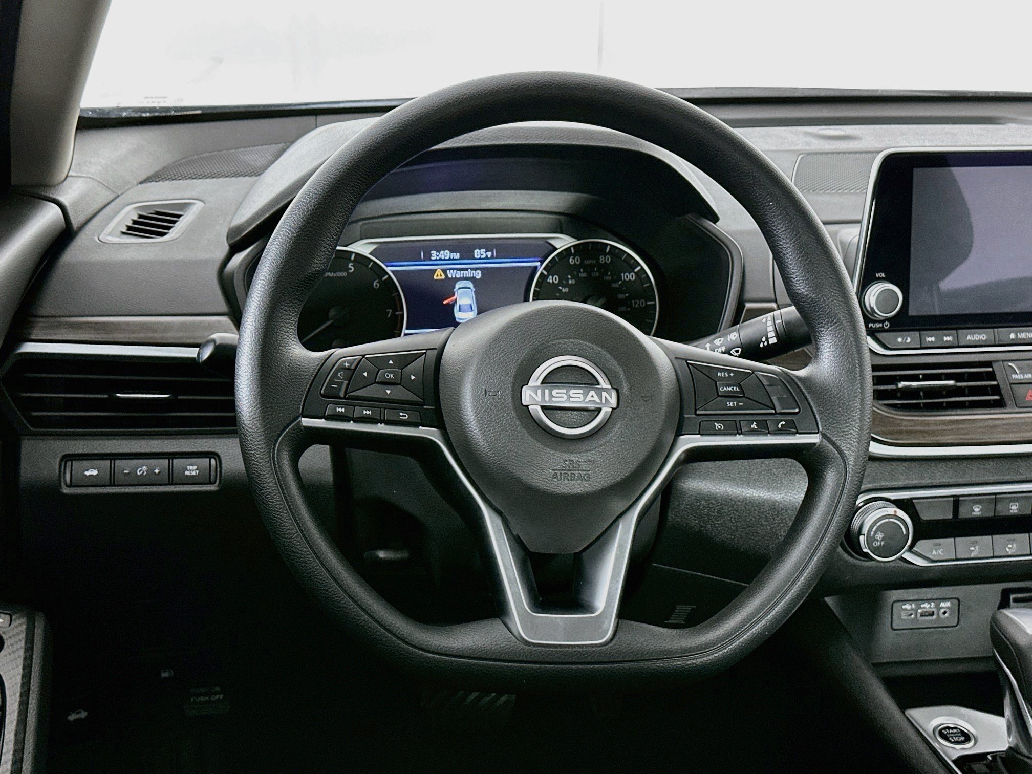 Used 2024 Nissan Altima 2.5 SV FWD image 18