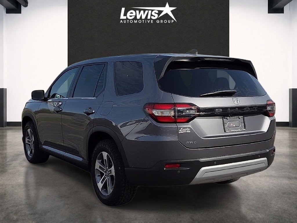 Used 2025 Honda Pilot EX-L image 3