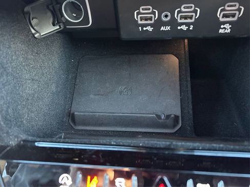 Used 2024 Jeep Wagoneer Series II image 41