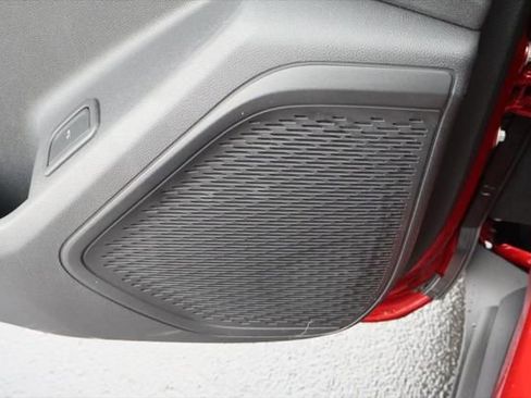 New 2026 Chevrolet Traverse LT w/ Sun and Wheel Package image 19