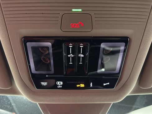 New 2026 Volkswagen Atlas Peak Edition AWD/4WD image 24