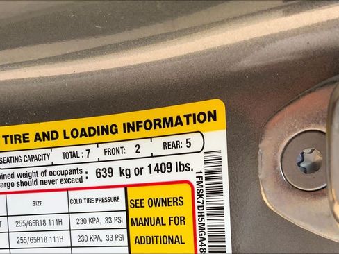 Used 2021 Ford Explorer XLT w/ Equipment Group 202A RWD image 31