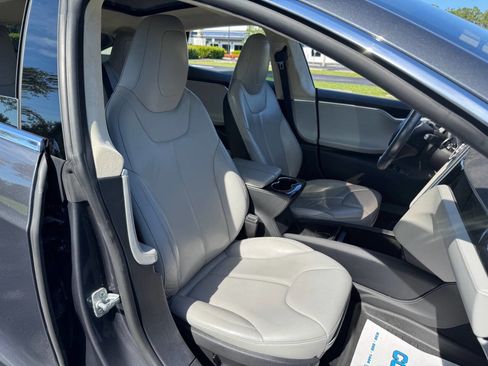 Used 2015 Tesla Model S 85D image 25