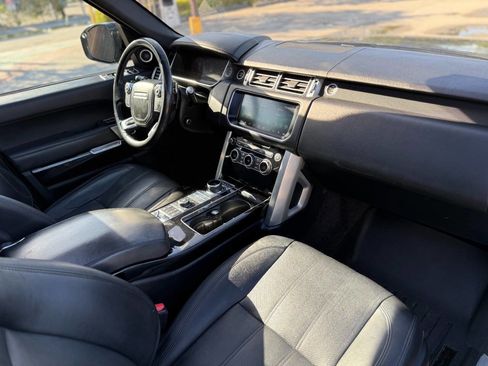 Used 2017 Land Rover Range Rover Supercharged image 18