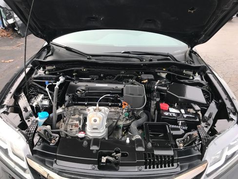 Used 2016 Honda Accord LX-S image 11