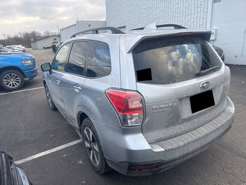 Used 2018 Subaru Forester 2.5i Premium w/ All-Weather Package image 5
