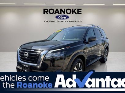 Used 2024 Nissan Pathfinder SL