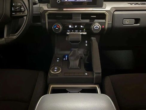 Used 2025 Toyota Tacoma SR5 image 10