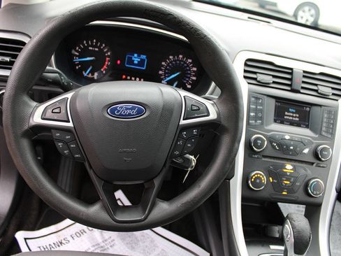 Used 2016 Ford Fusion S FWD image 19