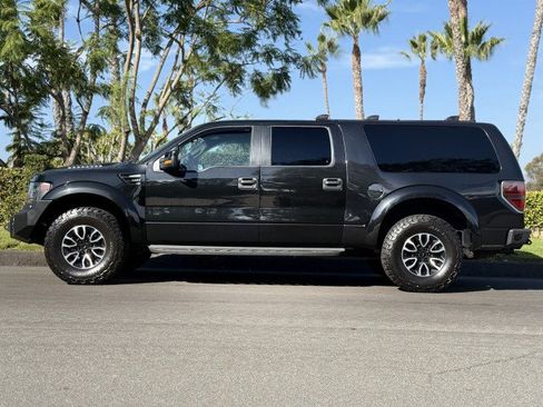Used 2014 Ford F150 Raptor w/ Equipment Group 801A Luxury image 2