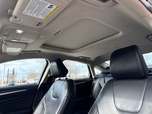 Used 2020 Ford Fusion Titanium image 25