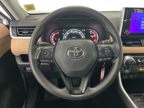Used 2024 Toyota RAV4 LE image 5