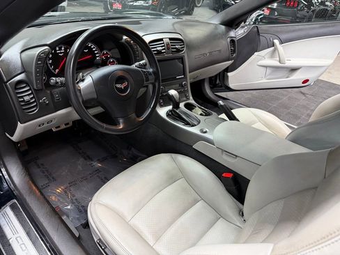 Used 2007 Chevrolet Corvette Convertible w/ Preferred Equipment Group RWD image 34