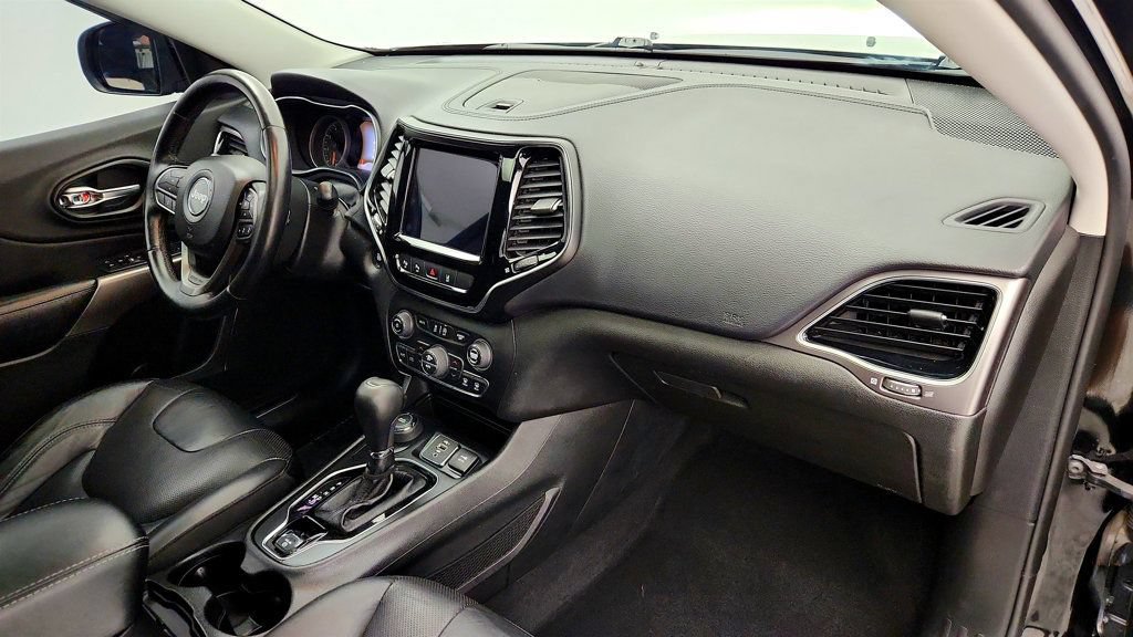Used 2021 Jeep Cherokee Limited AWD/4WD image 23