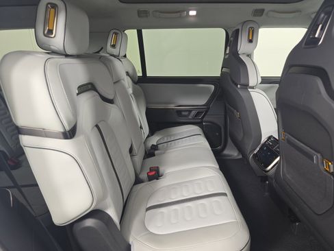 Used 2024 Rivian R1S Adventure AWD/4WD image 23