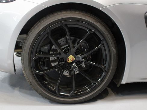 Used 2024 Porsche 718 Boxster image 12