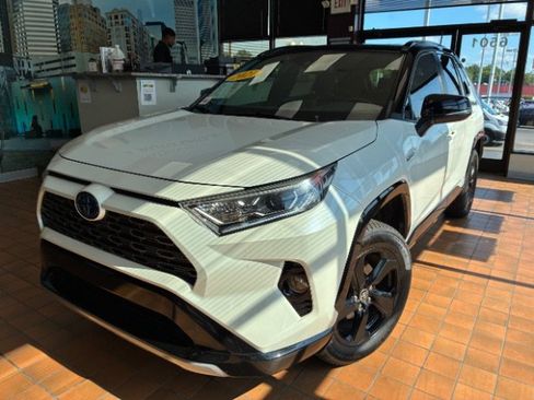 Used 2021 Toyota RAV4 XSE w/ XSE Grade Weather Package AWD/4WD image 7