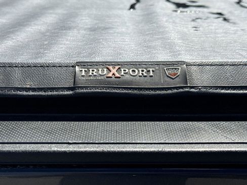 Used 2022 Toyota Tacoma SR5 image 8