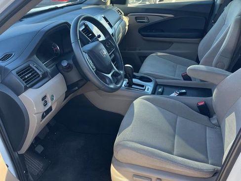 Used 2020 Honda Pilot EX image 8