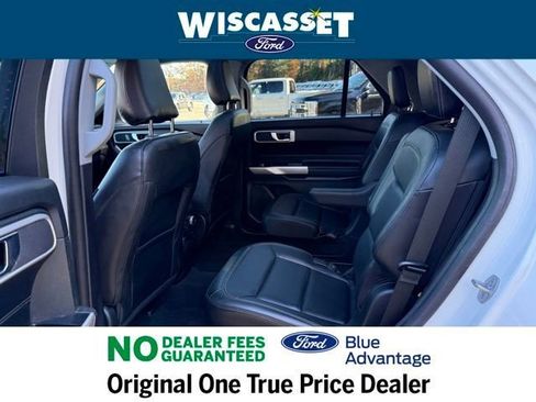Certified 2022 Ford Explorer XLT w/ Equipment Group 202A image 6