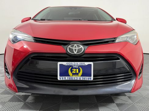 Used 2019 Toyota Corolla LE w/ Carpet Mat Package (TMS) FWD image 3