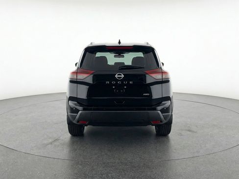 Used 2025 Nissan Rogue SV image 7