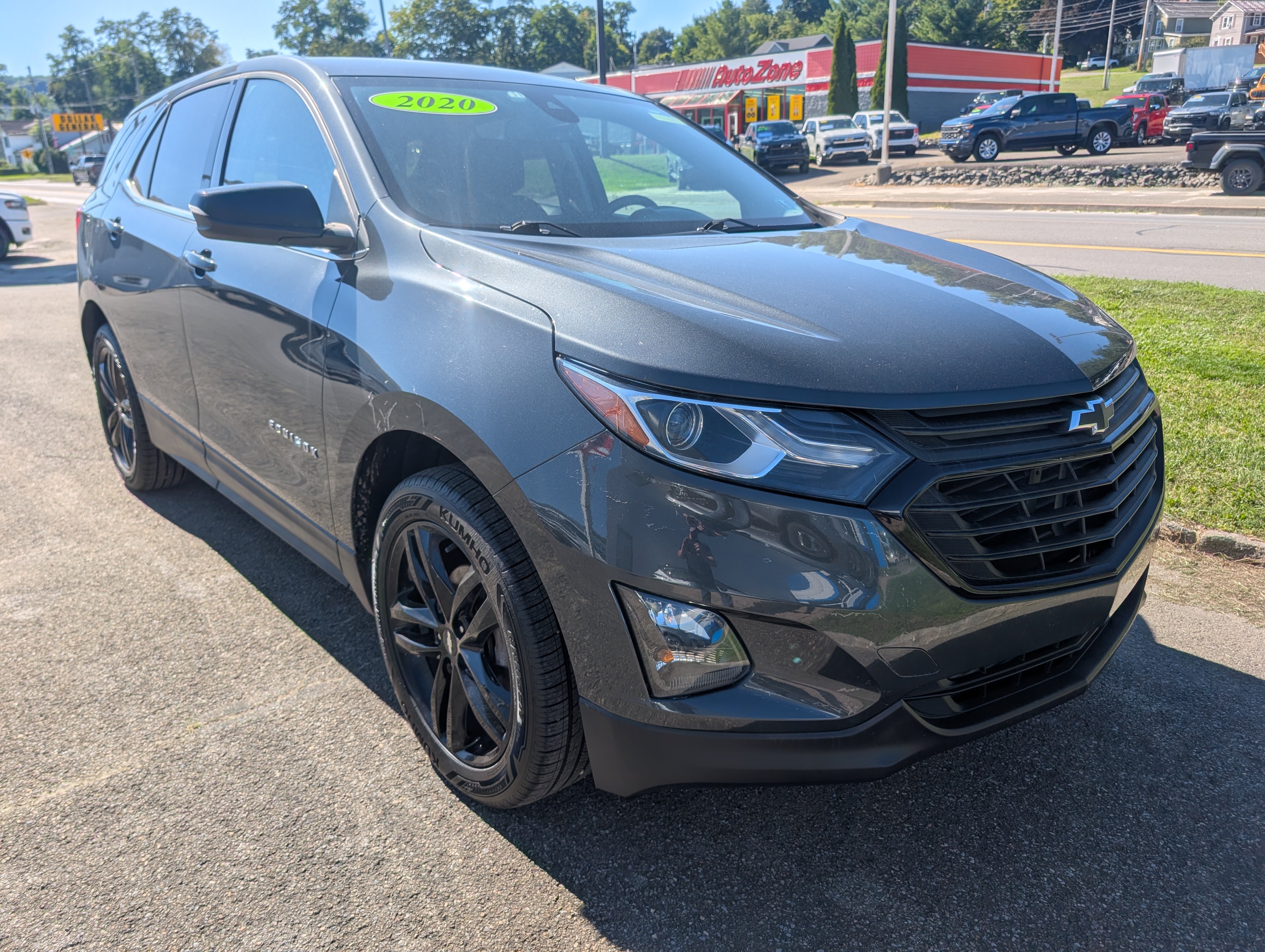 Used 2020 Chevrolet Equinox LT w/ Sport Edition AWD/4WD image 3