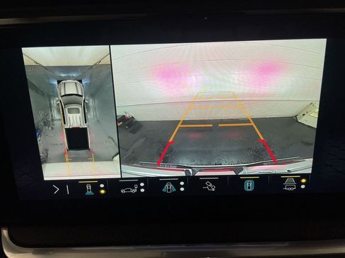 Used 2022 GMC Sierra 1500 Denali image 9