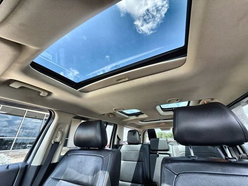 Used 2019 Ford Flex Limited AWD/4WD image 16