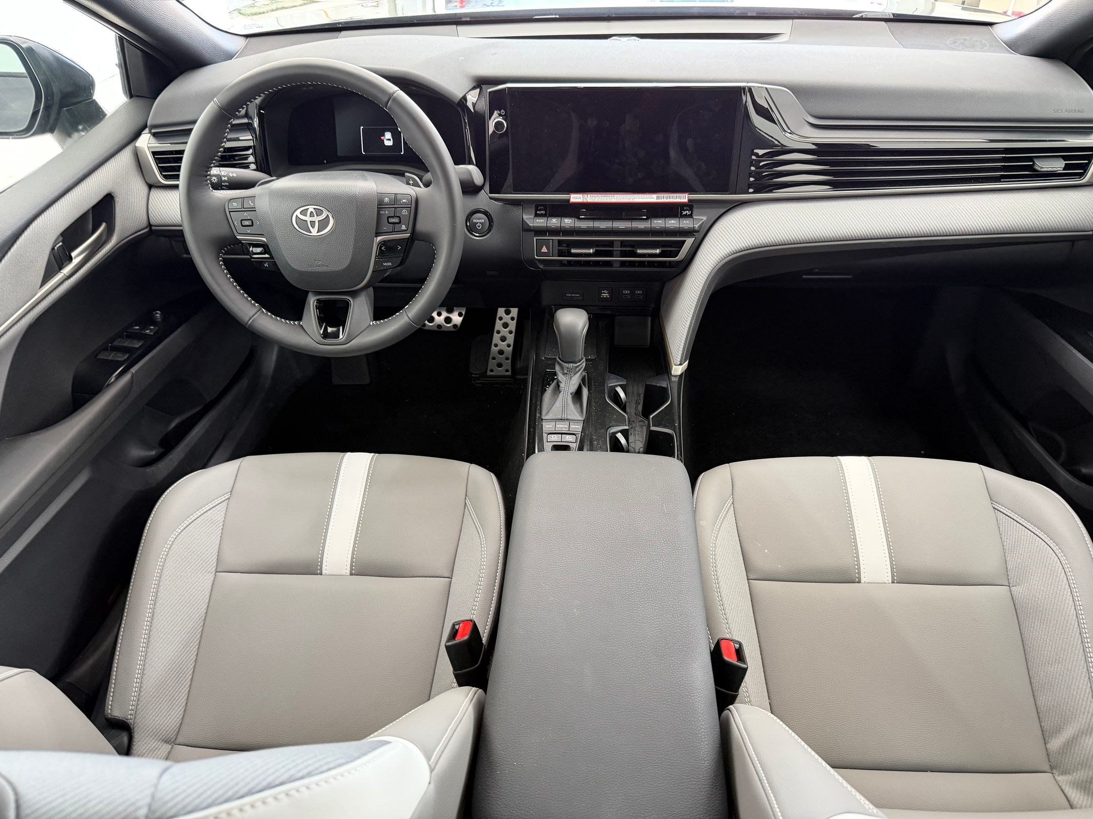 Used 2026 Toyota Camry SE w/ Multimedia Upgrade Package FWD image 16