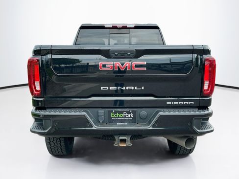 Used 2022 GMC Sierra 2500 Denali w/ Denali Black Diamond Edition AWD/4WD image 7