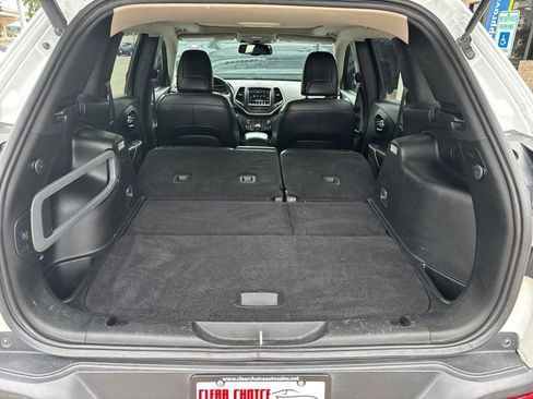 Used 2018 Jeep Cherokee Limited w/ High Altitude Package FWD image 12