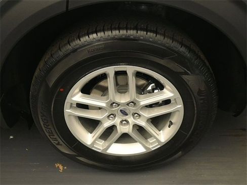 New 2026 Ford Explorer Active image 9