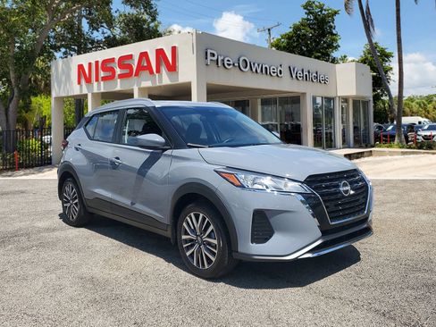 Certified 2024 Nissan Kicks SV image 3